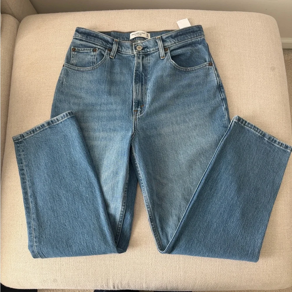 Abercrombie & Fitch Jeans - 90s straight ultra high rise - Size 30 short NWT - Picture 1 of 4